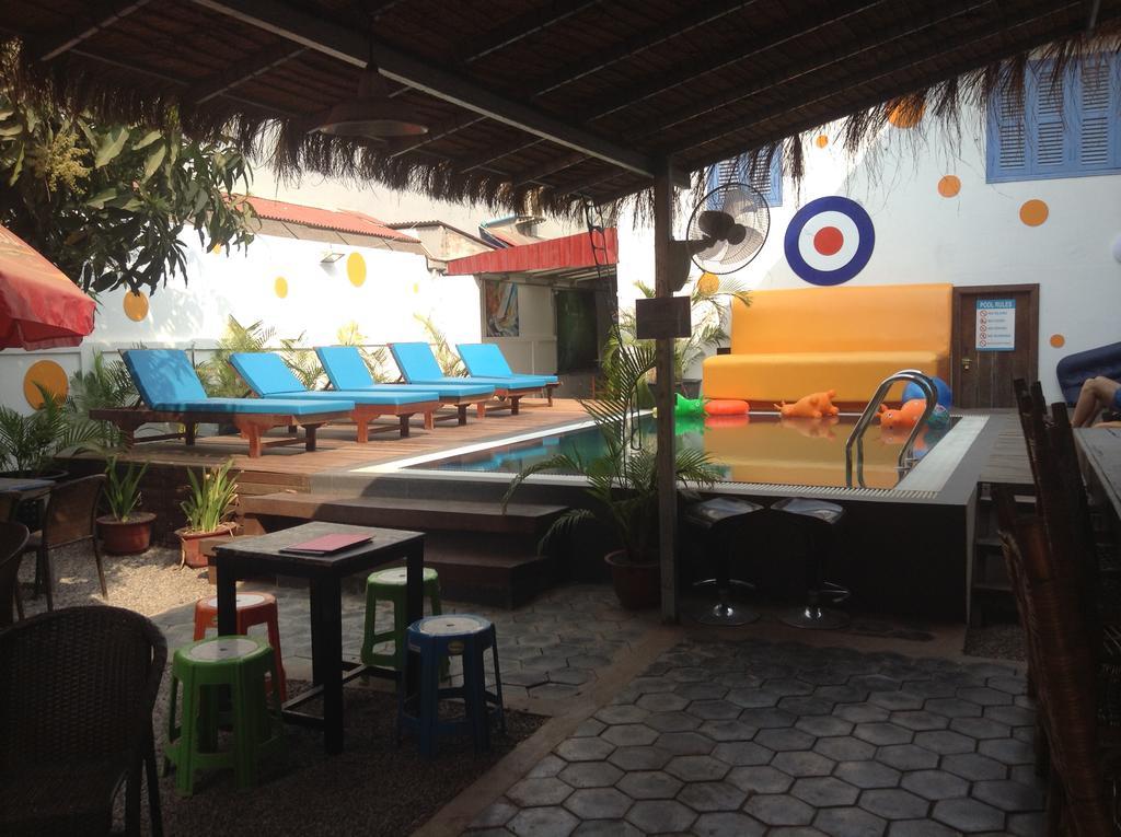 The Living Quarters Hostel 543 Siem Reap Exterior photo